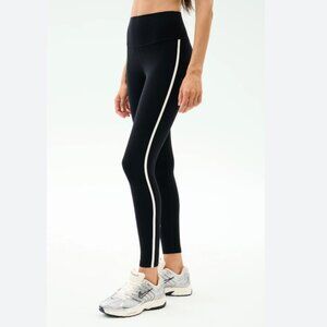 SPLITS59 AMBER AIRWEIGHT HIGH WAIST 7/8 LEGGINGS in Black / White S $138